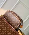 Косметичка Louis Vuitton Dopp Kit Toilet Pouch